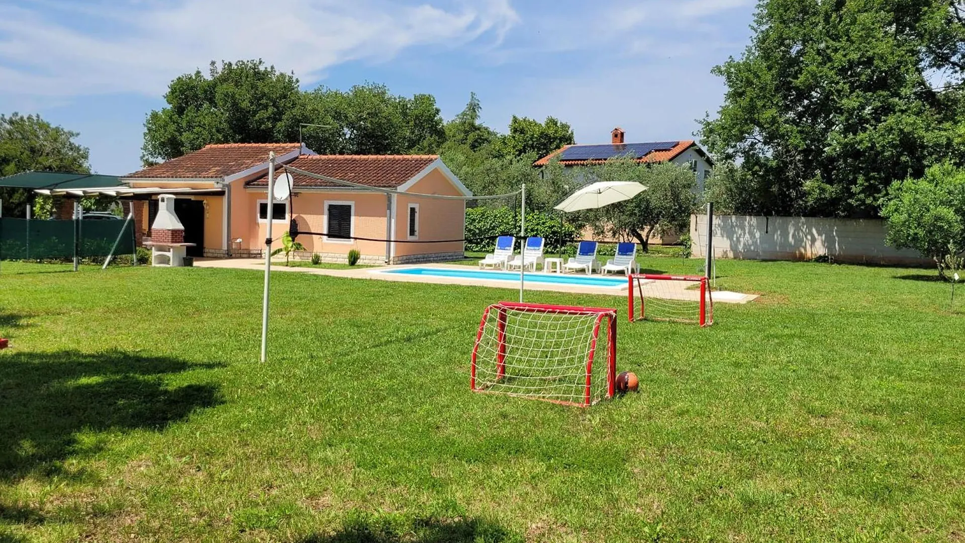Stunning Home In Medulin With Wifi